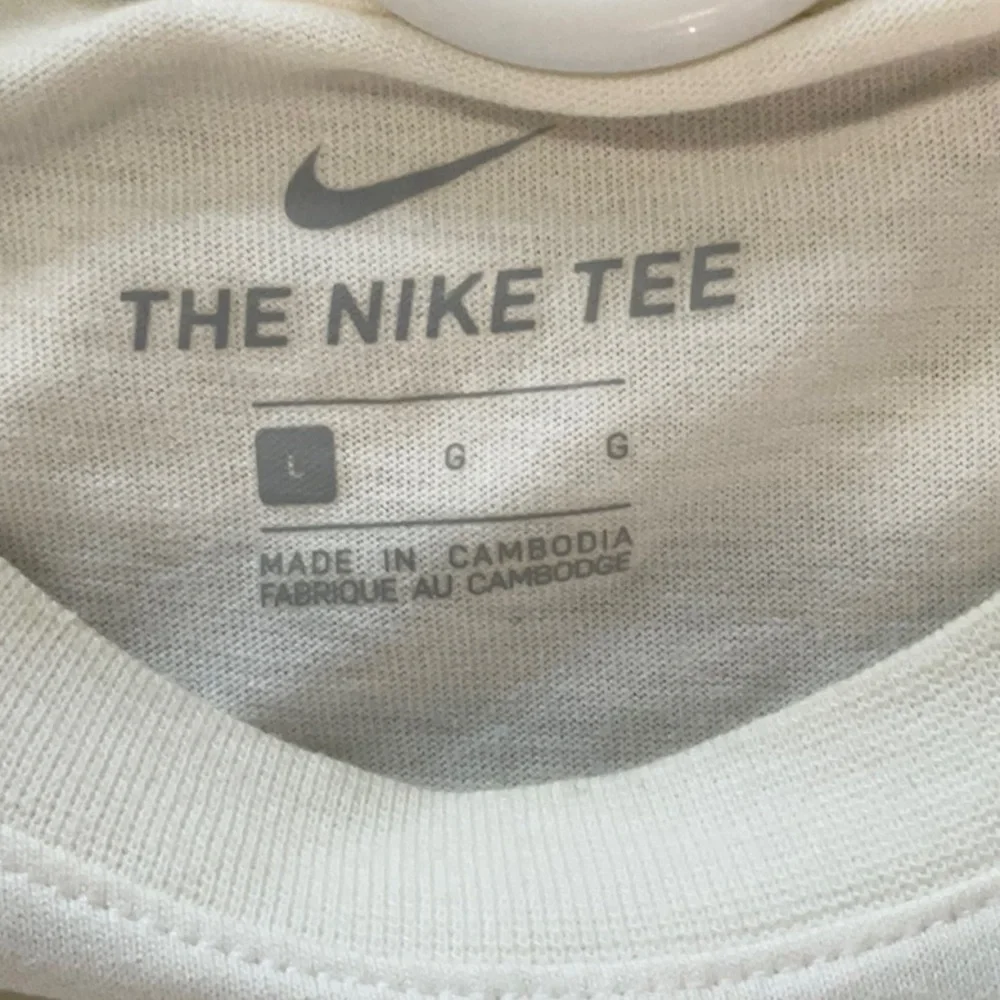 Nike Cream Short Sleeve Tee